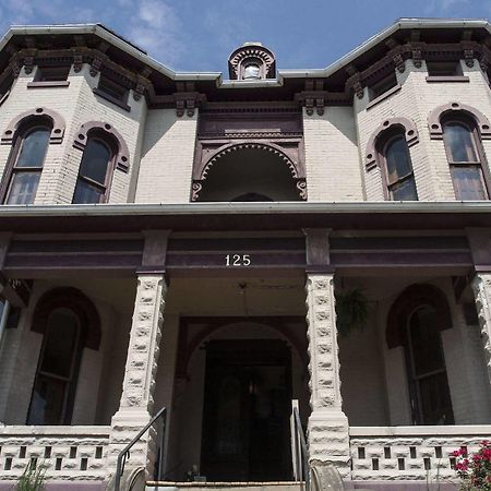 The Mitchell House Bed And Breakfast Circleville 外观 照片