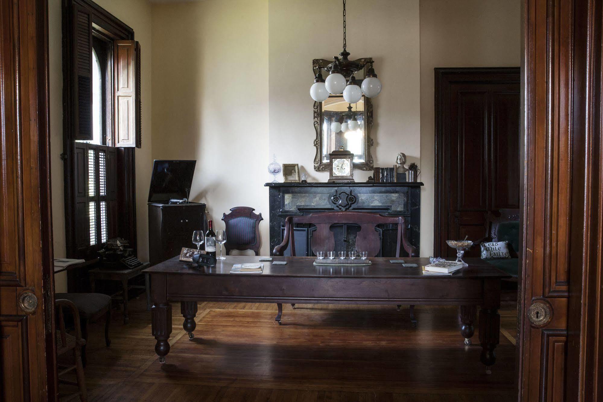 The Mitchell House Bed And Breakfast Circleville 外观 照片